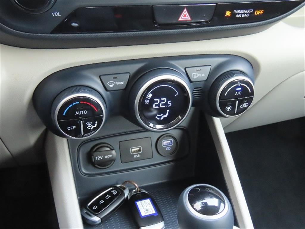 HYUNDAI Venue 2020 Blanco - Importación desde Corea - HF Imports Iquique - Foto 7