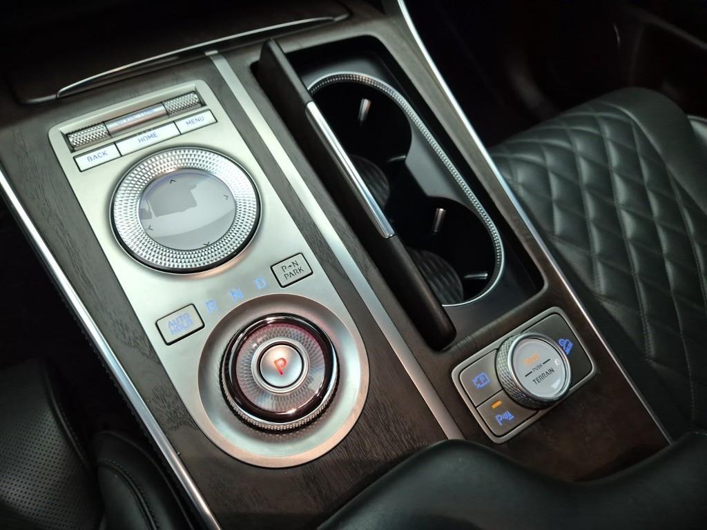 Genesis GV80 - Vista 8