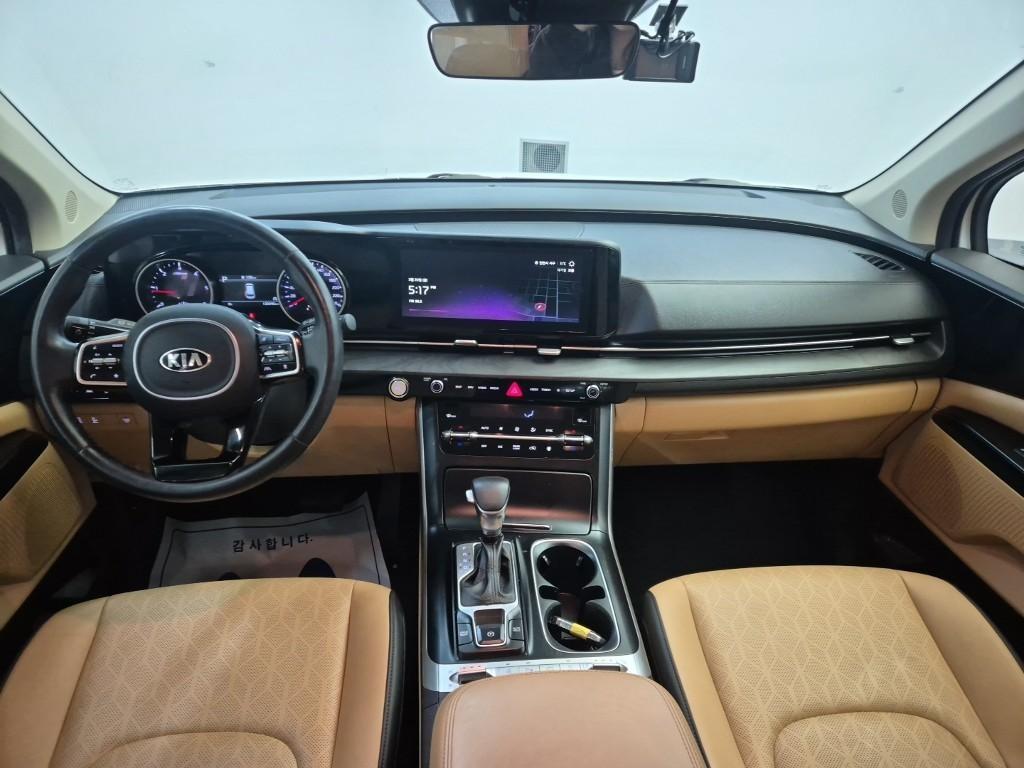 KIA Carnival - Vista 7