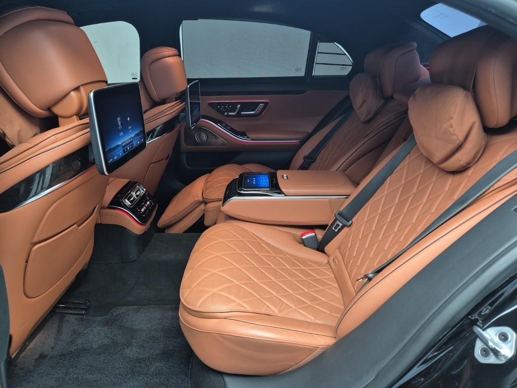 Mercedes Benz S Class - Vista 12