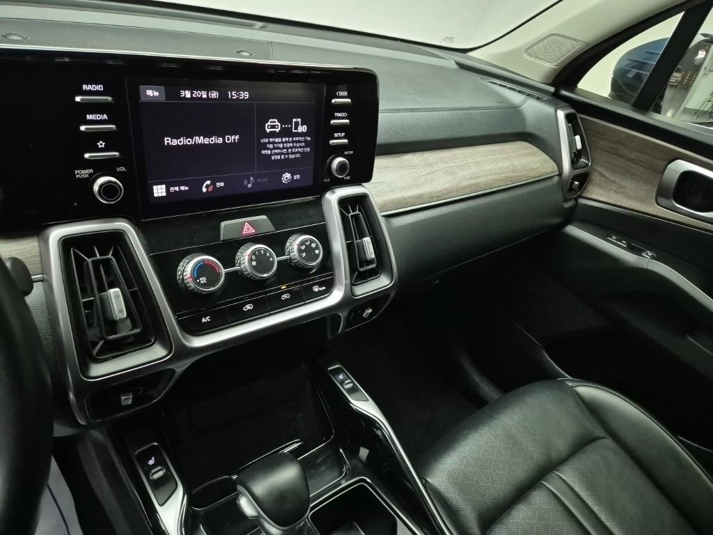 KIA Sorento - Vista 9