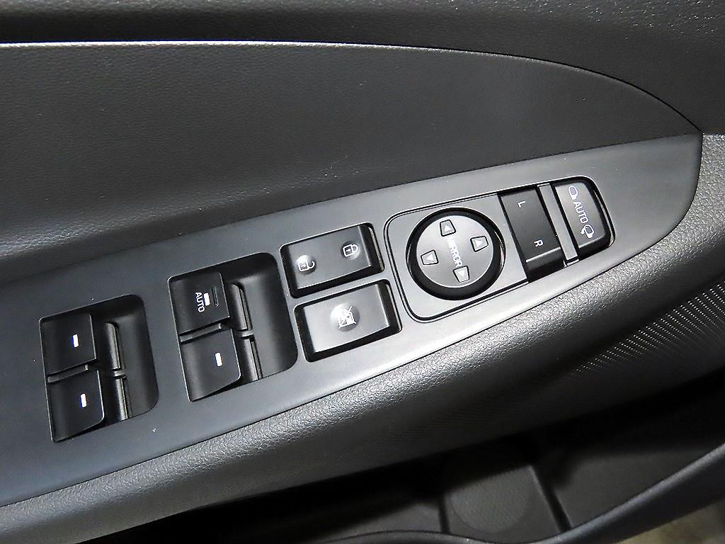 HYUNDAI Tucson 2018 Blanco - Importación desde Corea - HF Imports Iquique - Foto 13