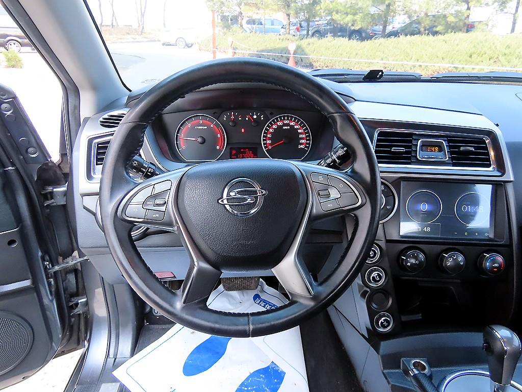 Ssangyong Korando - Vista 8