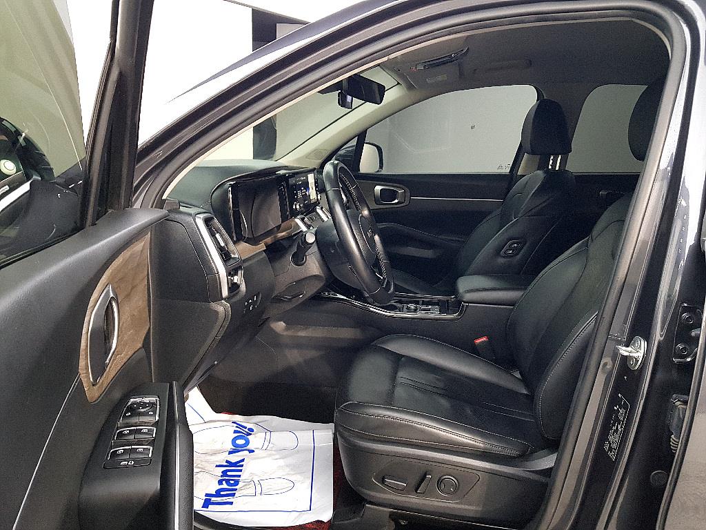 KIA Sorento - Vista 8