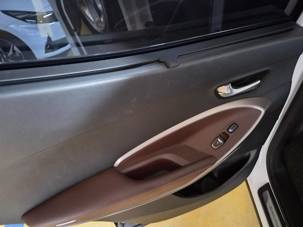 HYUNDAI Santa Fe 2017 Blanco - Importación desde Corea - HF Imports Iquique - Foto 17