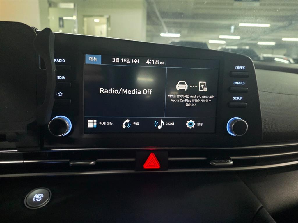 HYUNDAI Avante - Vista 9