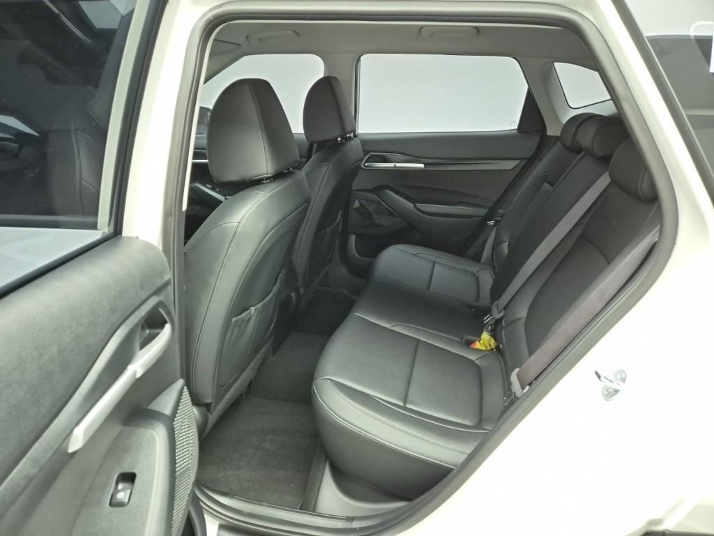 KIA Seltos - Vista 12