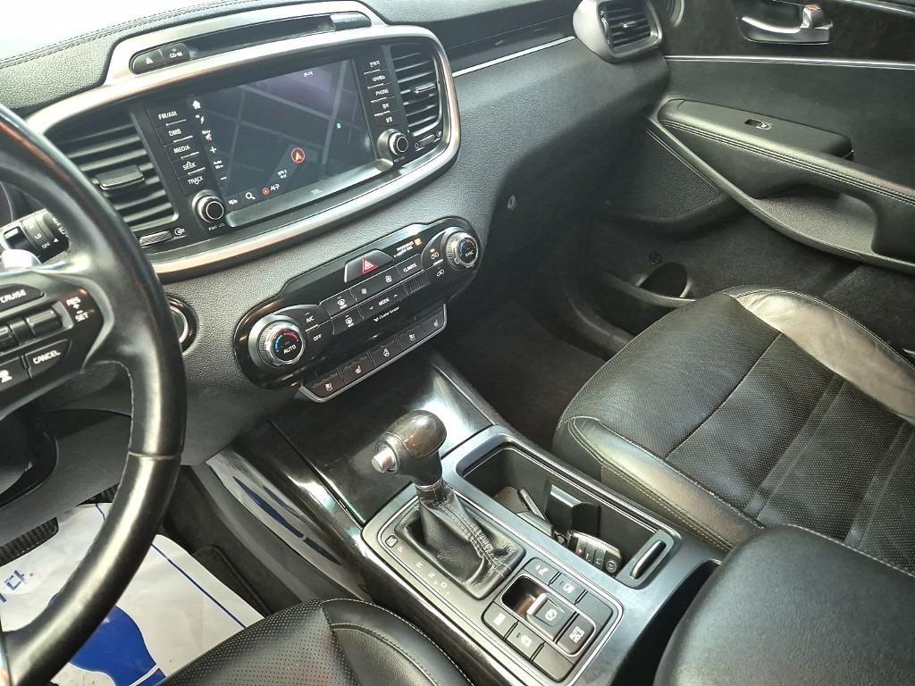 KIA Sorento - Vista 10