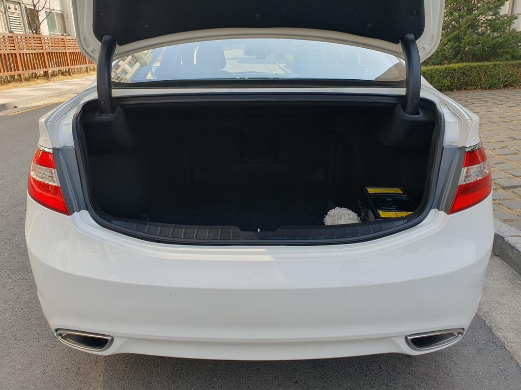 HYUNDAI Grandeur 2011 Blanco - Importación desde Corea - HF Imports Iquique - Foto 15