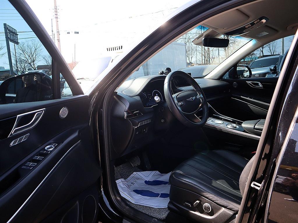 Genesis GV80 - Vista 11