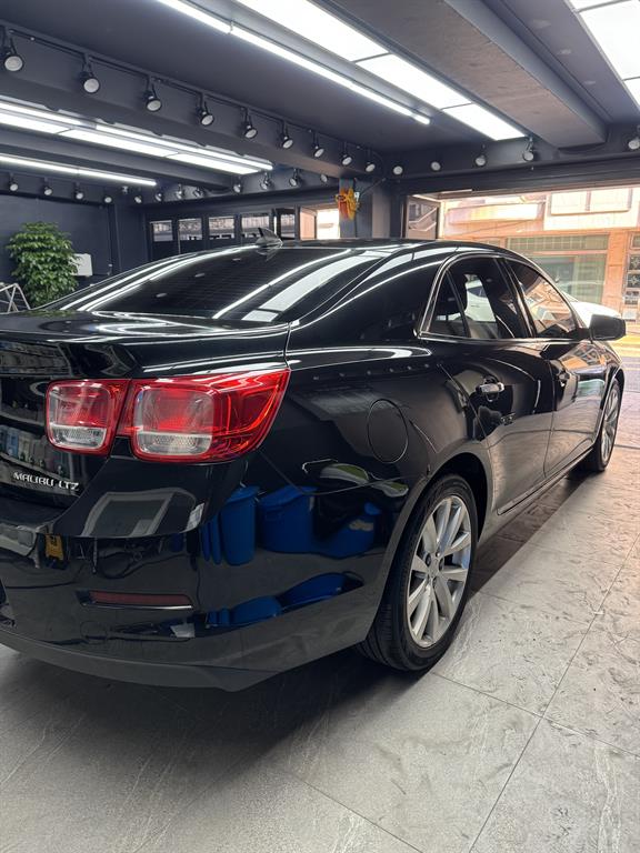 Chevrolet Malibu - Vista 5