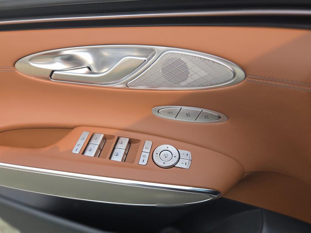 Genesis GV70 2023 Blanco - Importación desde Corea - HF Imports Iquique - Foto 16