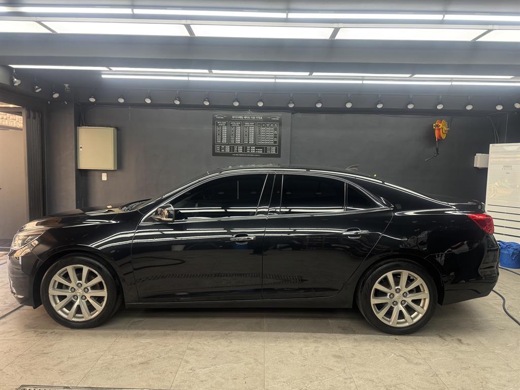 Chevrolet Malibu - Vista 8