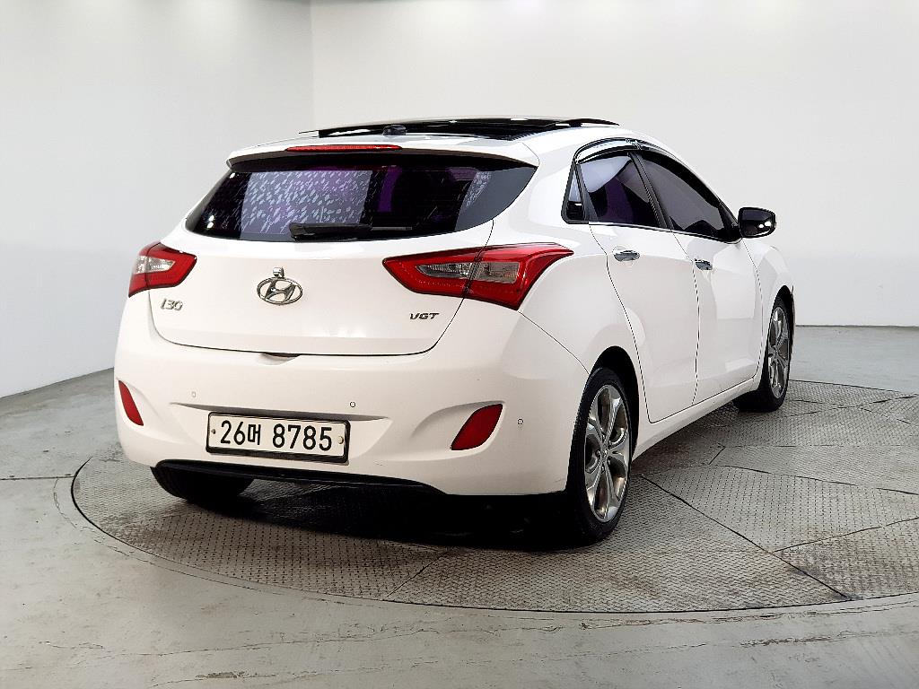 HYUNDAI i30 - Vista 4