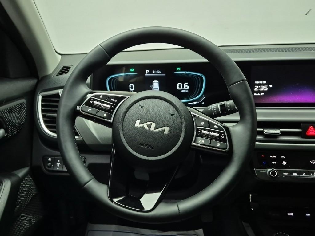 KIA Seltos - Vista 9