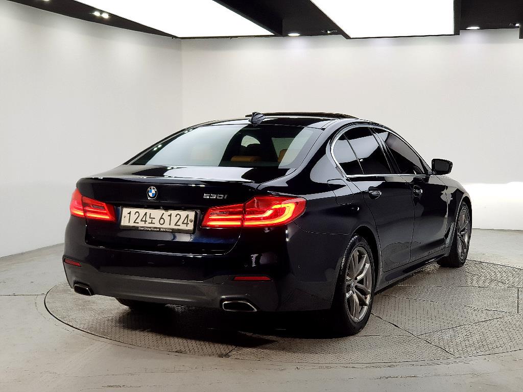 BMW 5 Series - Vista 4