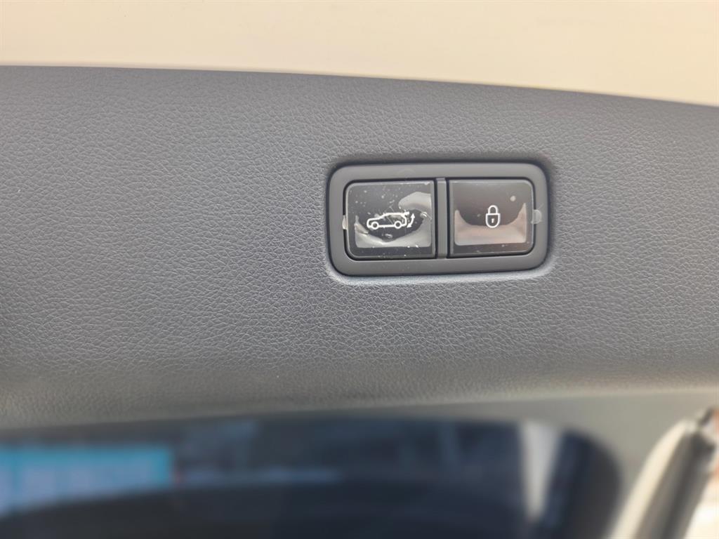 Genesis GV70 2023 Blanco - Importación desde Corea - HF Imports Iquique - Foto 18