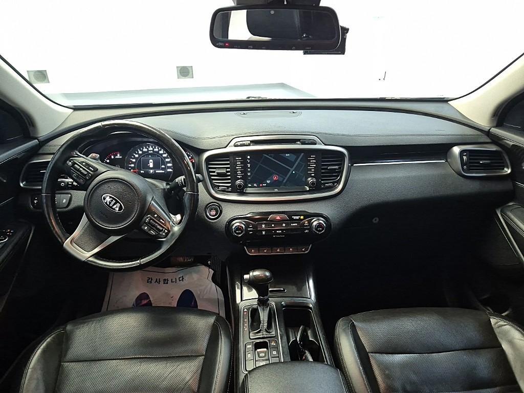KIA Sorento - Vista 7