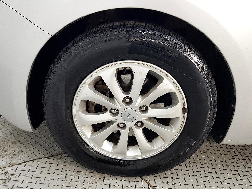 KIA K3 2015 Plateado - Importación desde Corea - HF Imports Iquique - Foto 20