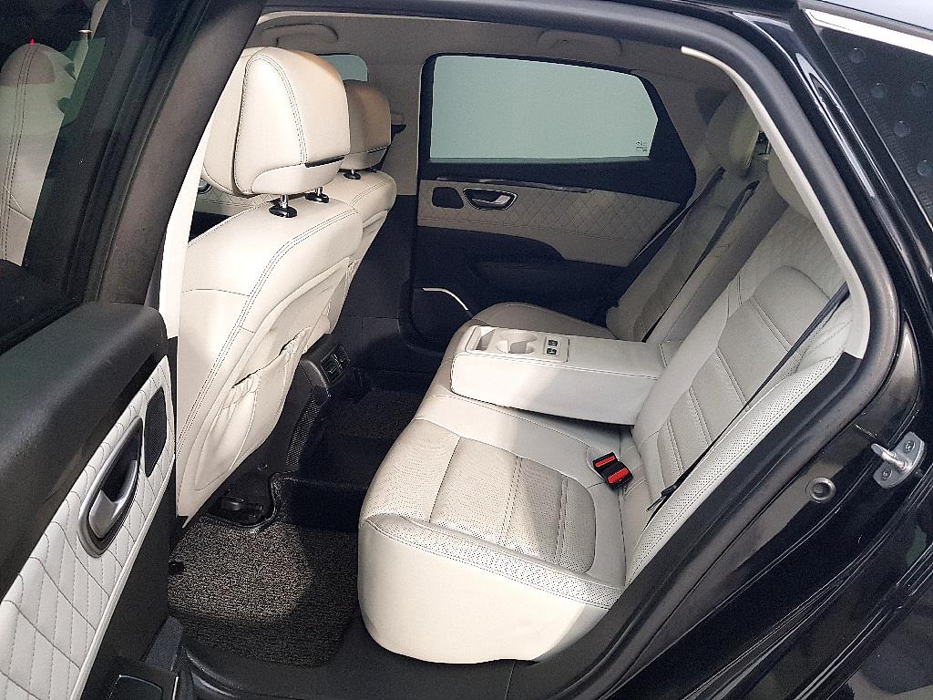 SAMSUNG SM6 - Vista 9