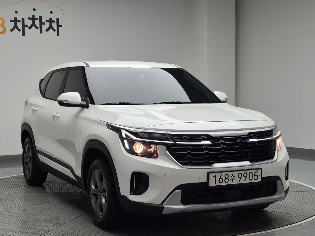 KIA Seltos - Vista 4