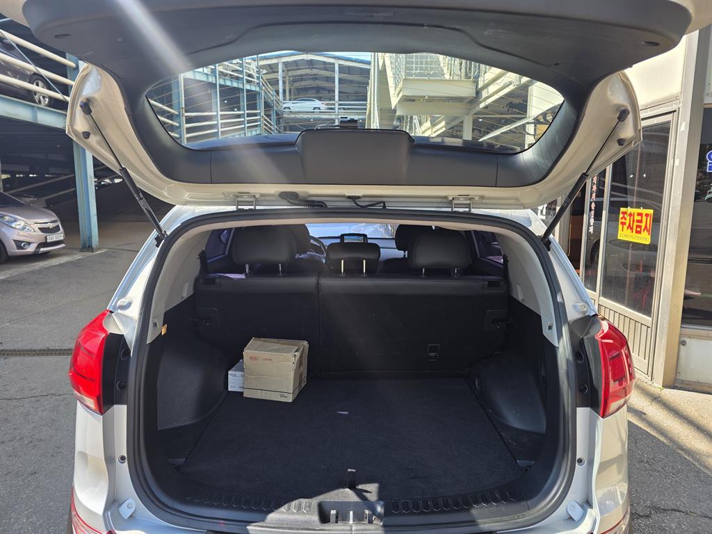 KIA Sportage - Vista 12