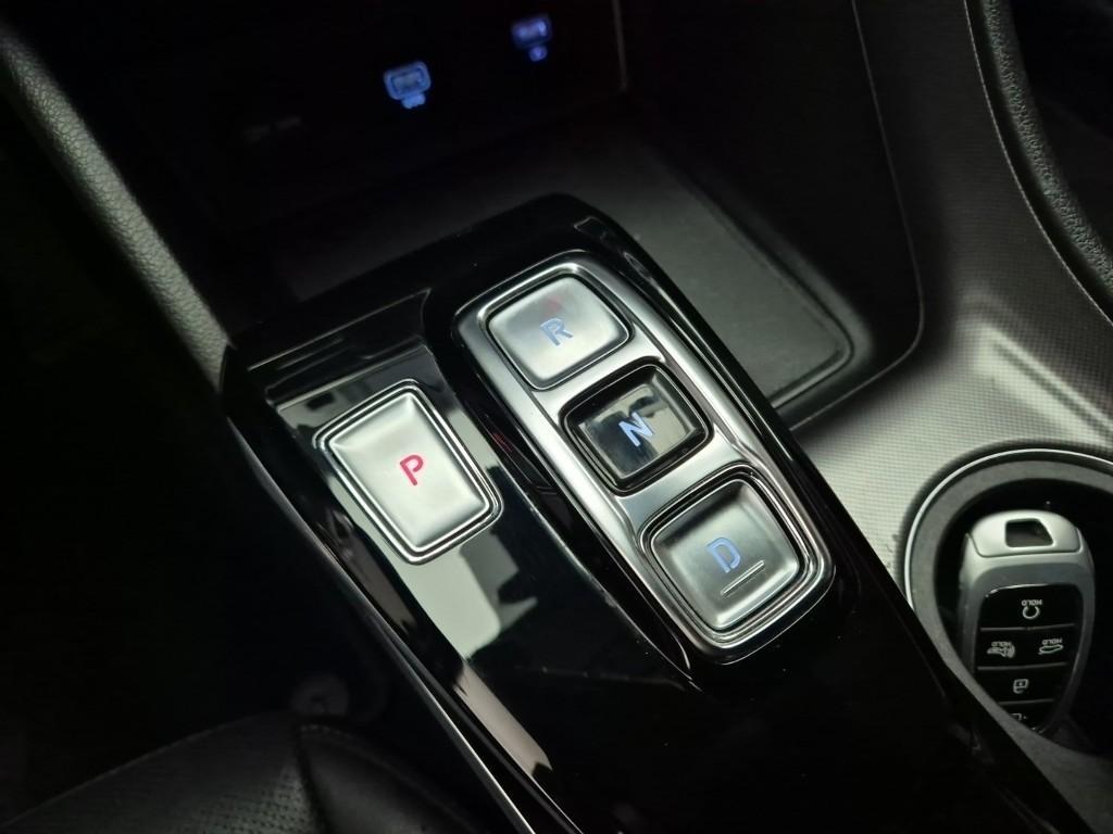 HYUNDAI Sonata - Vista 8