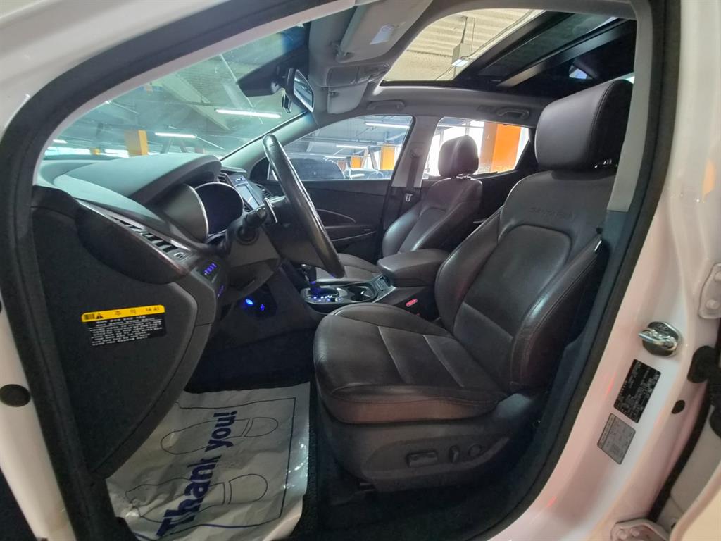 HYUNDAI Santa Fe - Vista 5