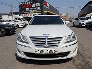 HYUNDAI Genesis - Vista 2