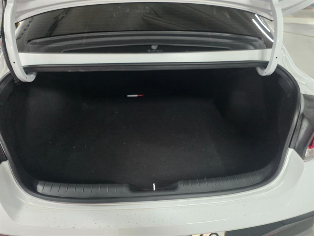 HYUNDAI Avante 2025 Blanco - Importación desde Corea - HF Imports Iquique - Foto 18