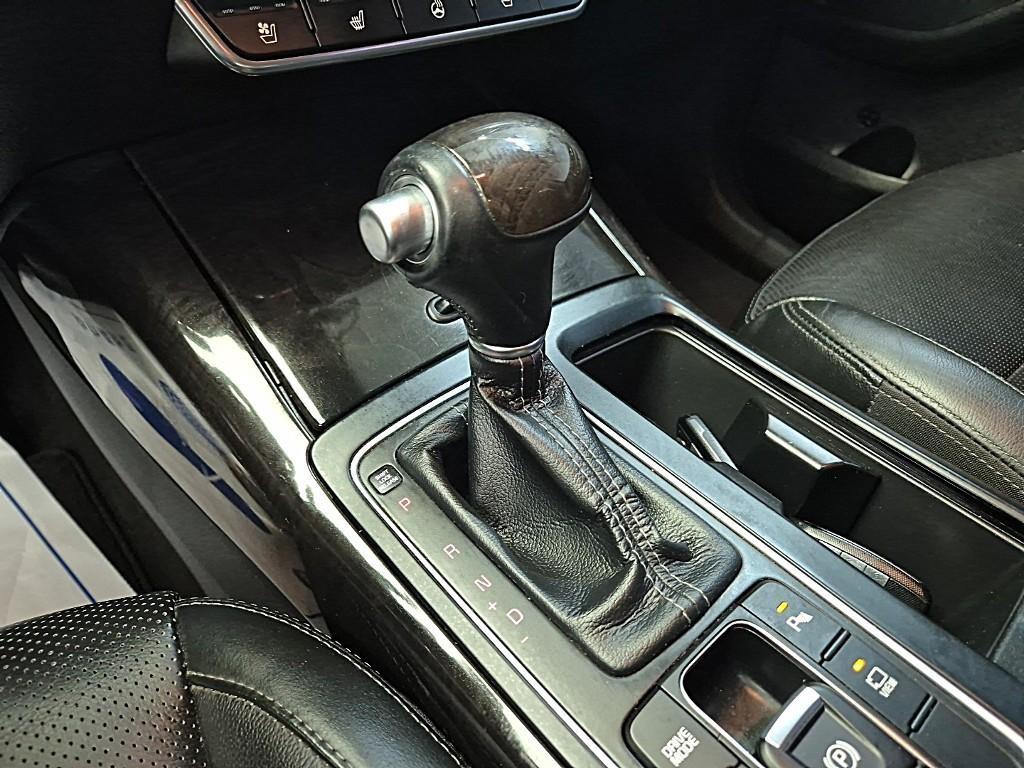 KIA Sorento - Vista 8