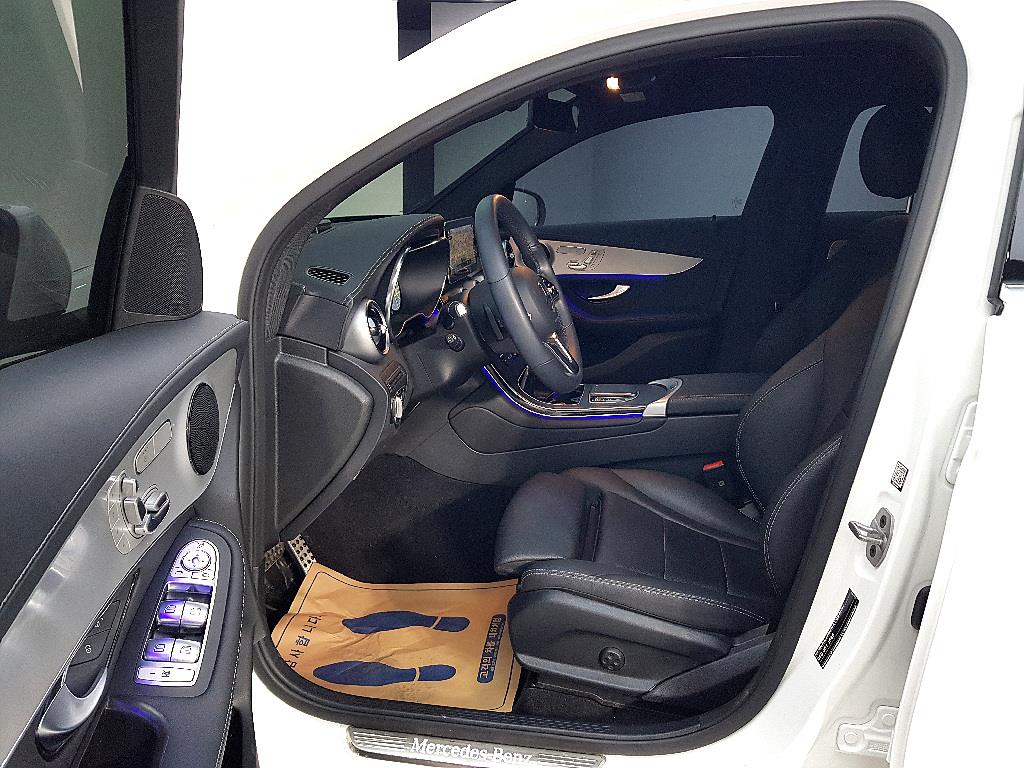 Mercedes Benz GLC Class - Vista 8