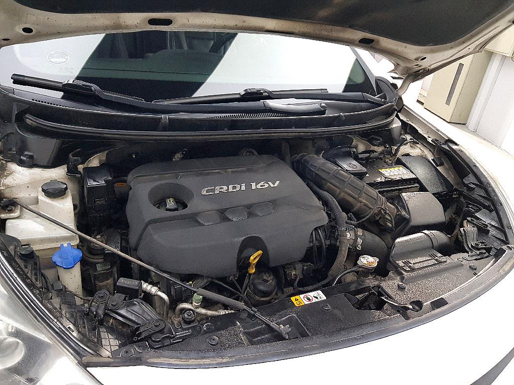 HYUNDAI i30 - Vista 6