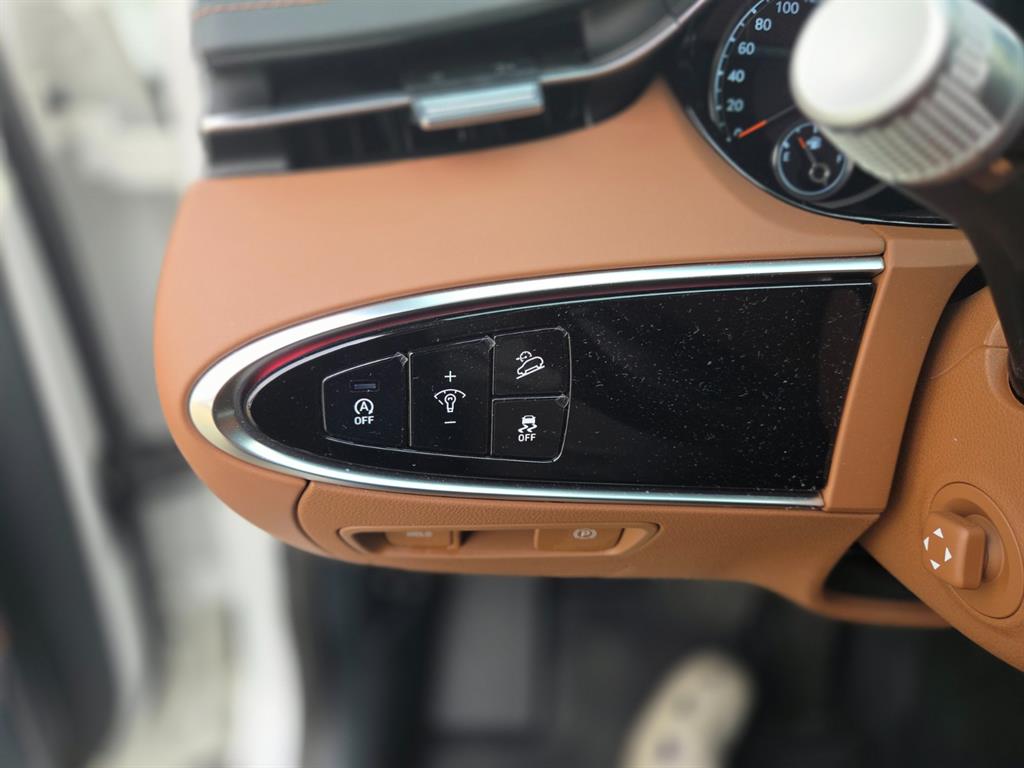 Genesis GV70 2023 Blanco - Importación desde Corea - HF Imports Iquique - Foto 15