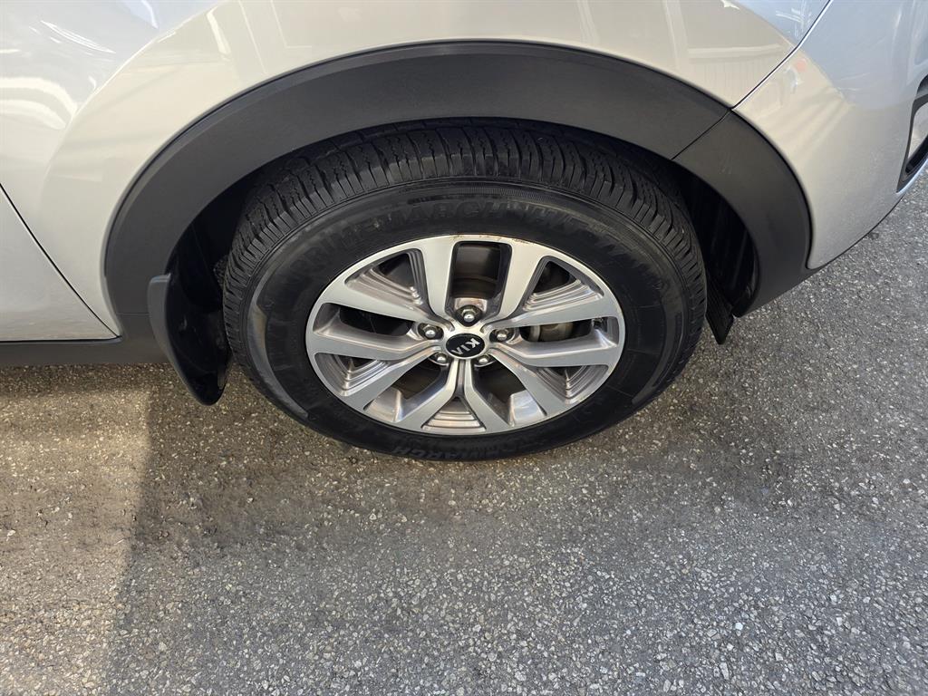 KIA Sportage 2016 Plateado - Importación desde Corea - HF Imports Iquique - Foto 18