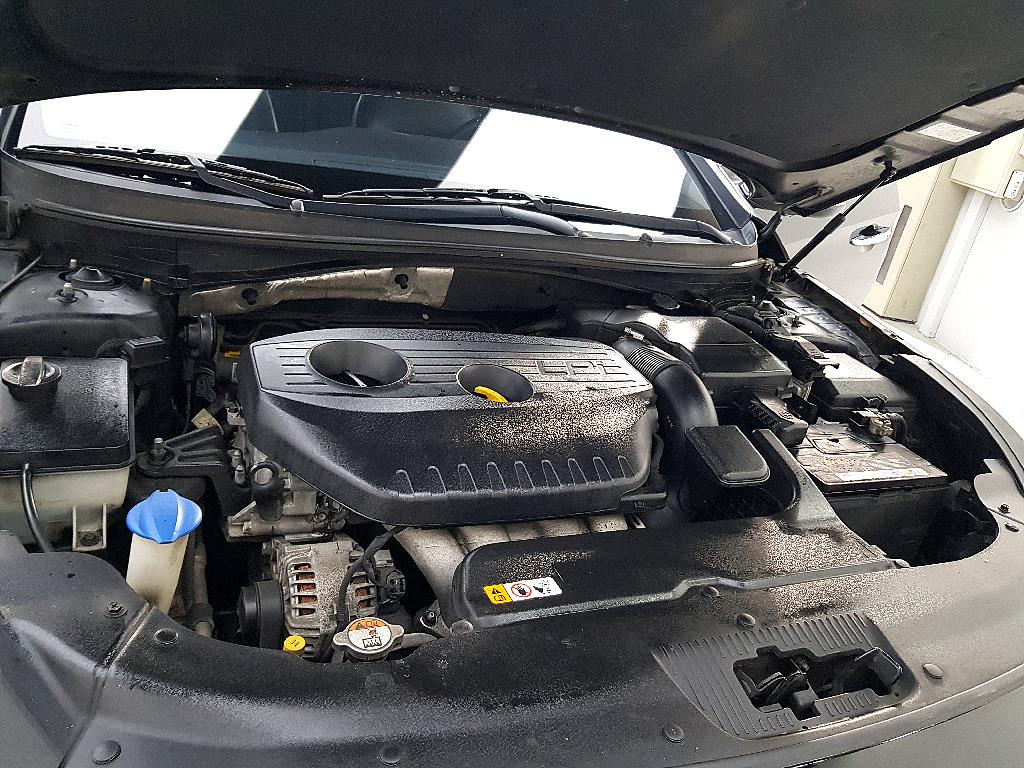 HYUNDAI Sonata - Vista 6