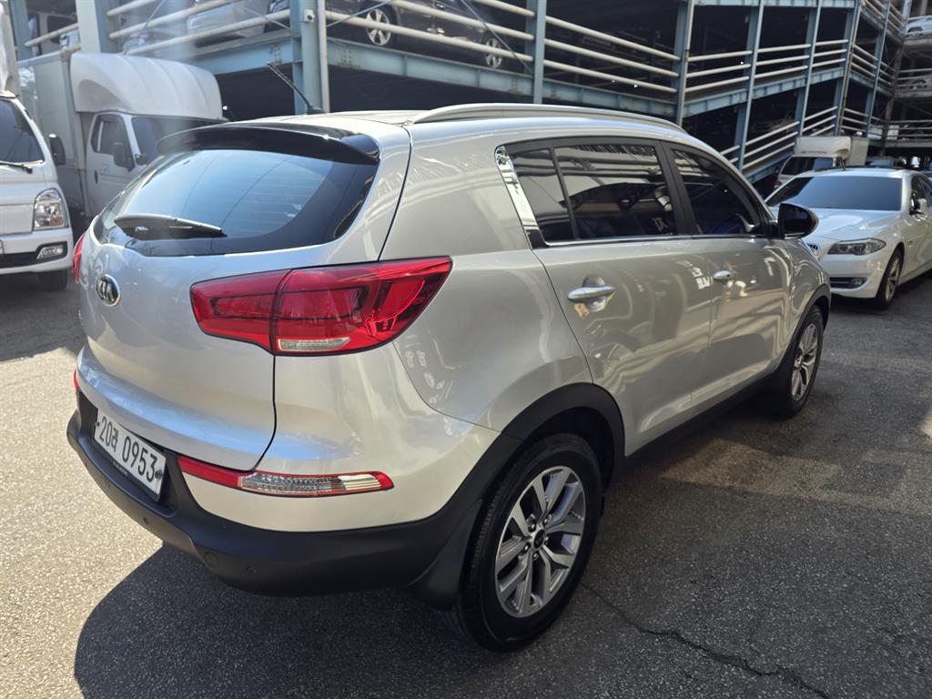 KIA Sportage - Vista 4