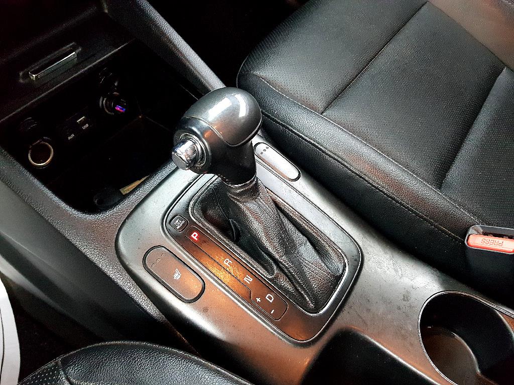 KIA K3 2015 Plateado - Importación desde Corea - HF Imports Iquique - Foto 13