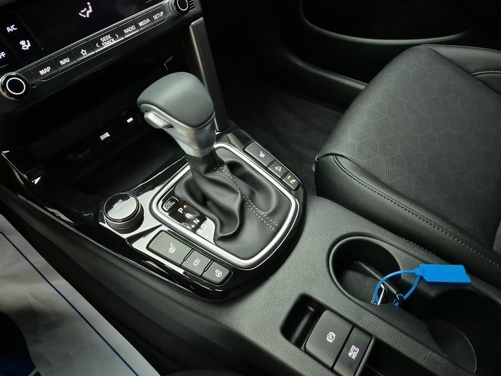 KIA Seltos - Vista 8