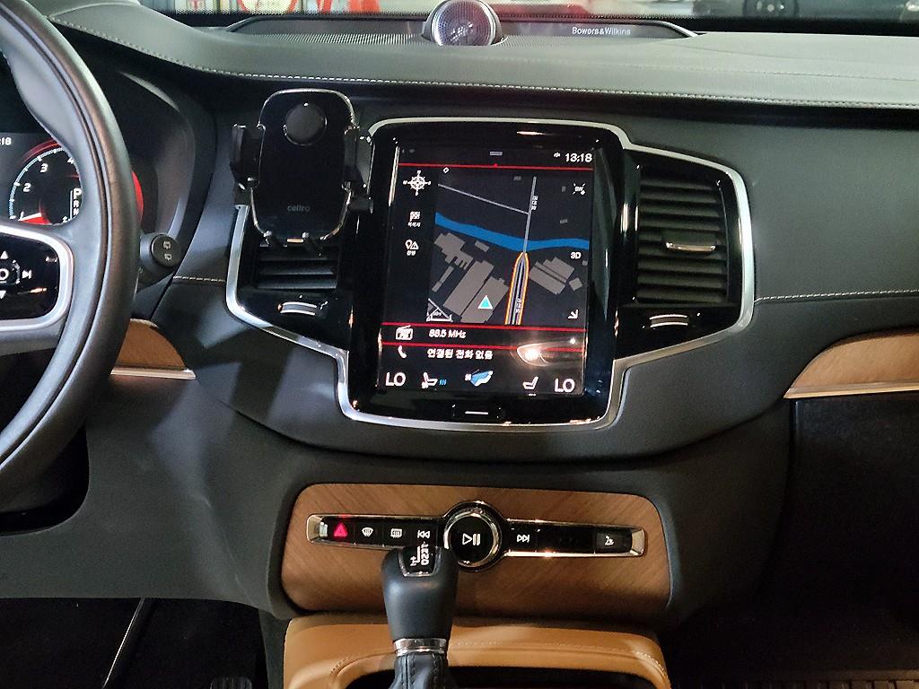 Volvo XC90 - Vista 11