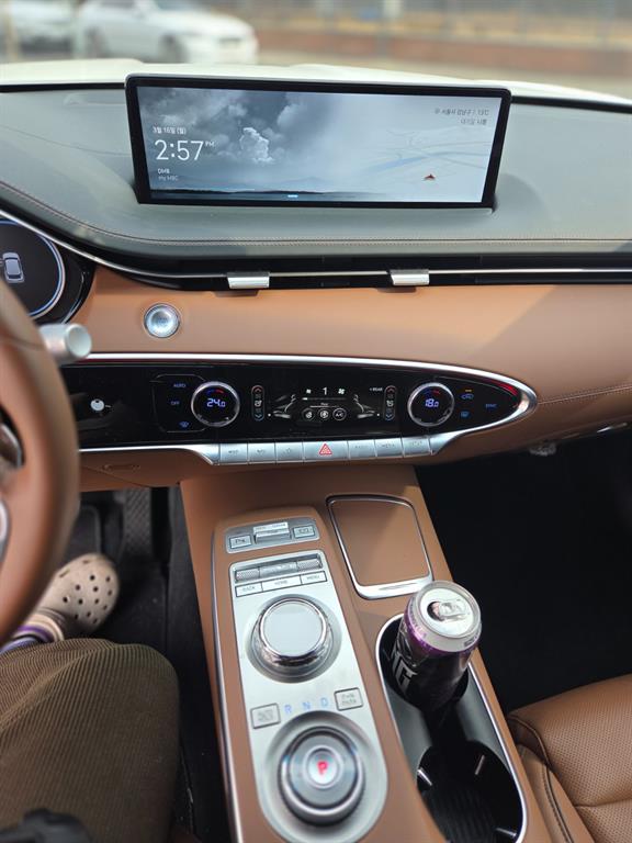 Genesis GV70 2023 Blanco - Importación desde Corea - HF Imports Iquique - Foto 17