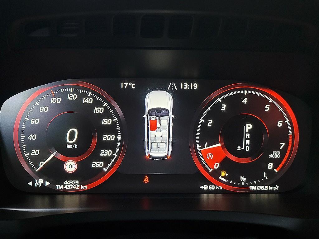 Volvo XC90 - Vista 10