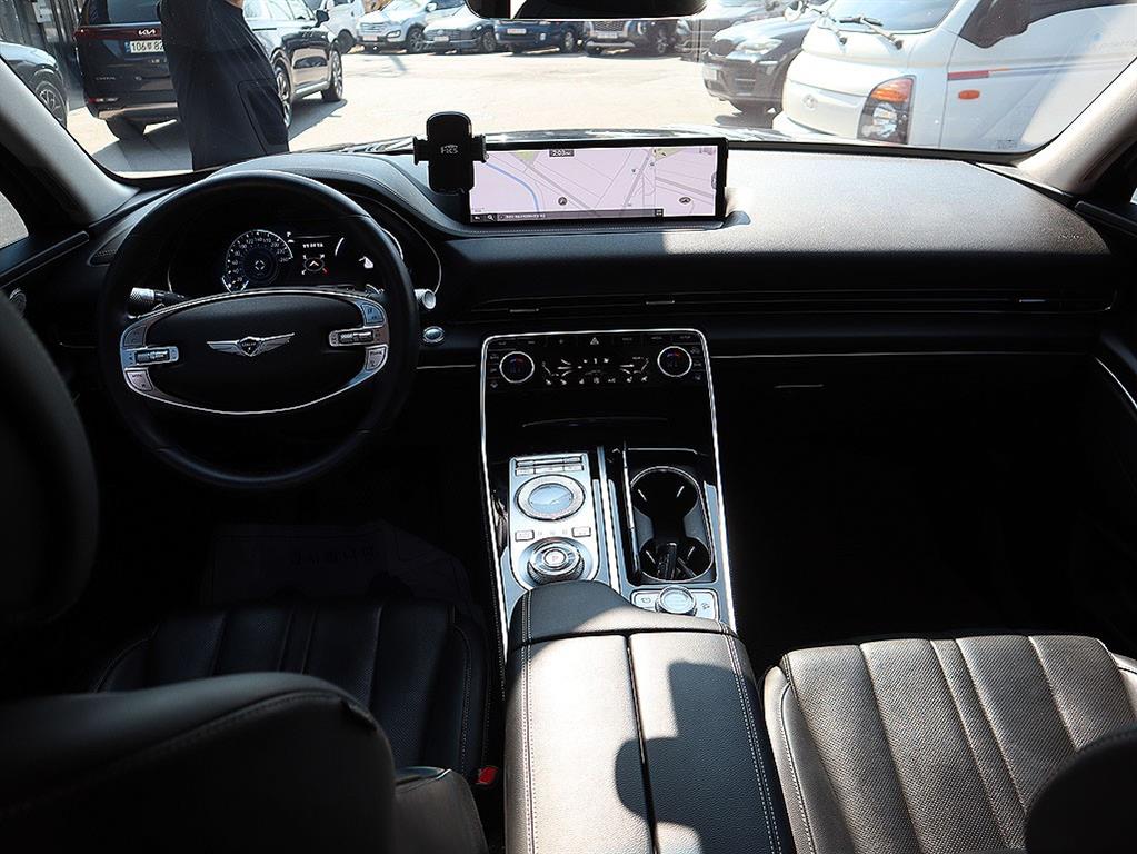 Genesis GV80 - Vista 9