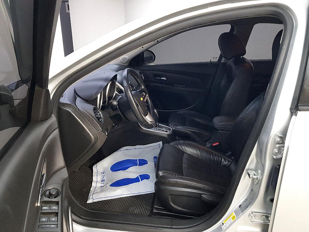 Chevrolet Cruise - Vista 8