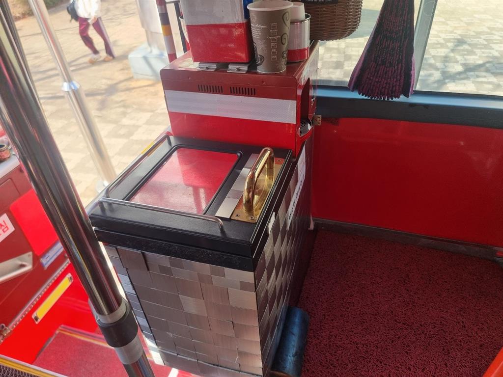 medium and large bus Medium Daewoo Bus - Vista 5