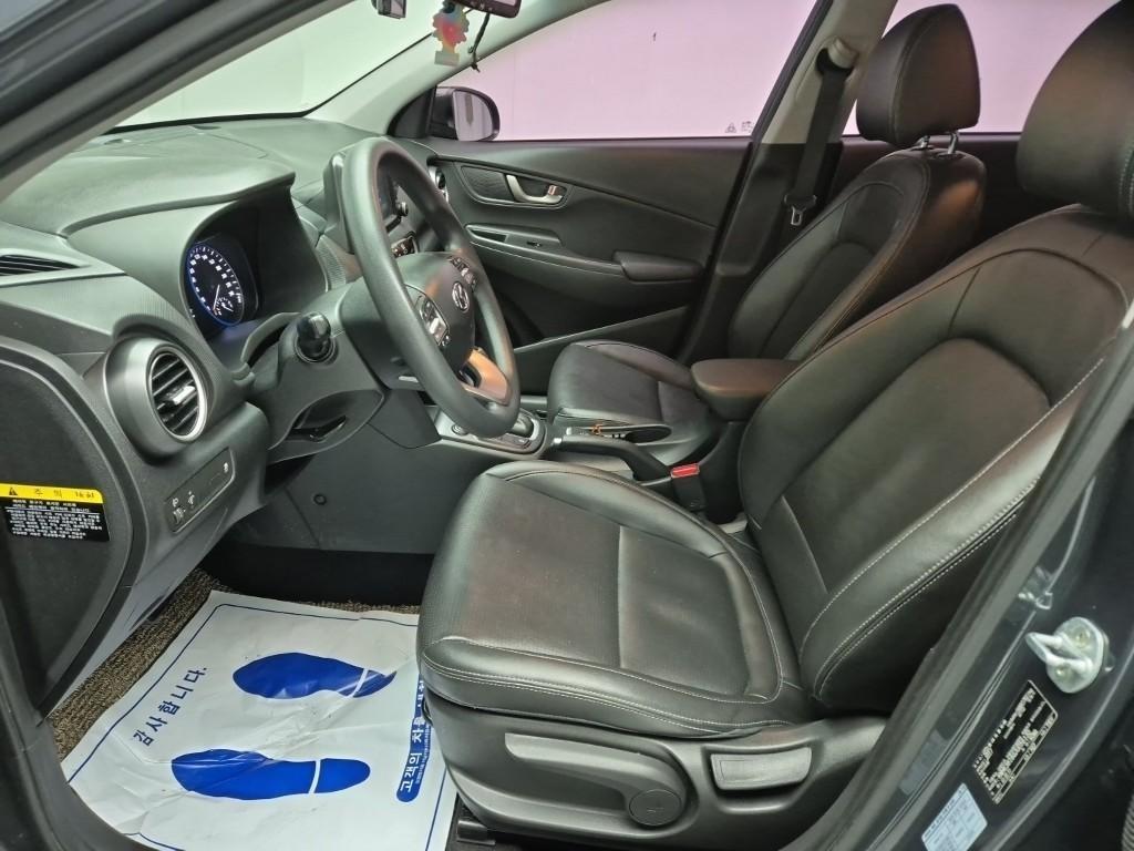 HYUNDAI Kona - Vista 11