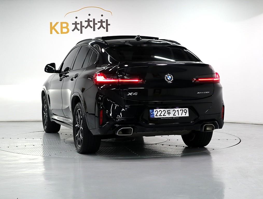BMW X4 - Vista 4