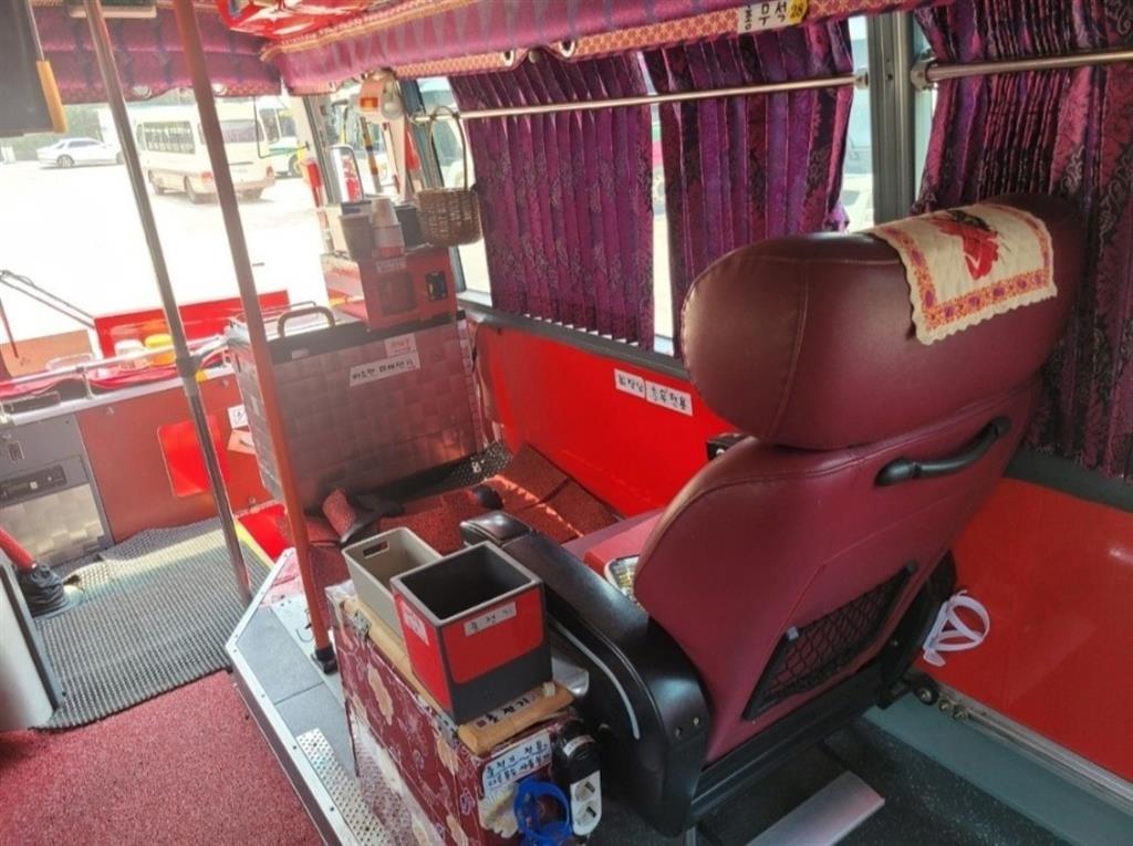 medium and large bus Medium Daewoo Bus - Vista 9