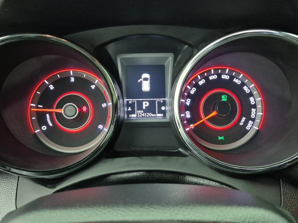 Ssangyong Tivoli - Vista 7