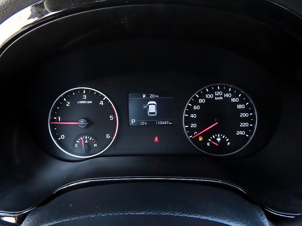 KIA Seltos - Vista 9